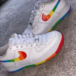 i make custom shoes/ Instagram: felix.customs